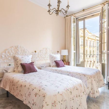 Apartamento Plaza De La Constitucion Málaga Exterior foto